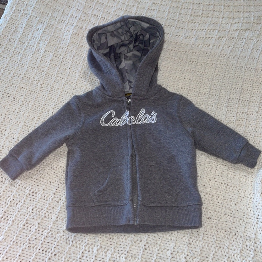 Cabela’s 6 to 9 month zip up hoodie